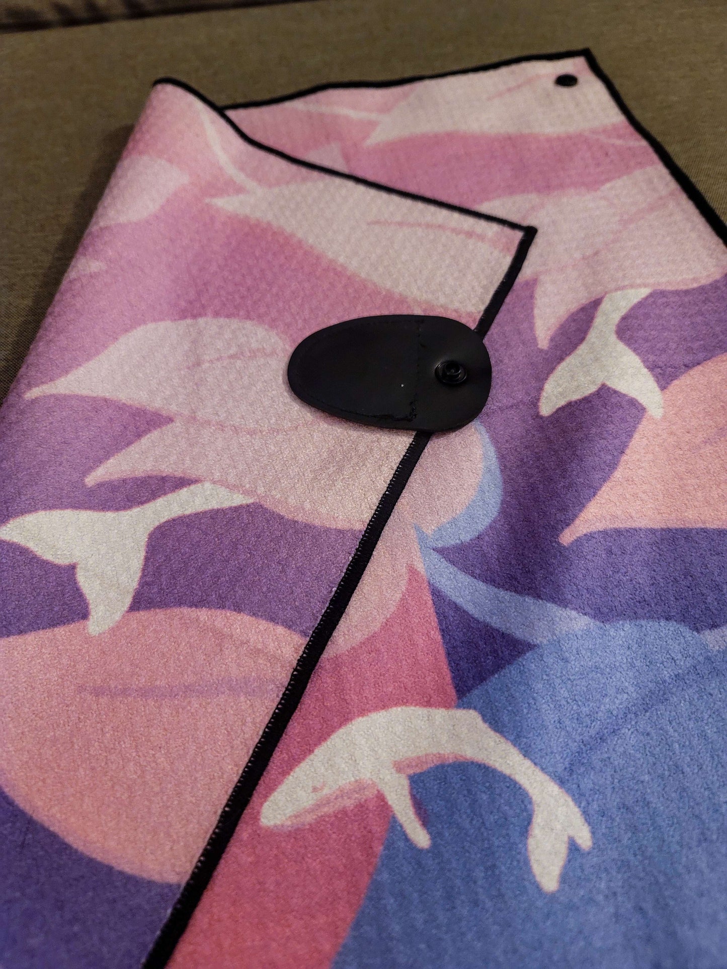 Microfiber Sweat Towel with Removable Magnet!